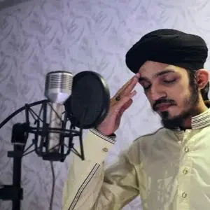 Huzoor Apke Dar Ka Mein Adna Gada Hoon  image