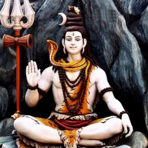 Ayenge Bhole image
