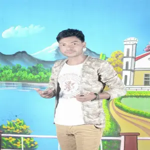 Bomb Lagti Hai image