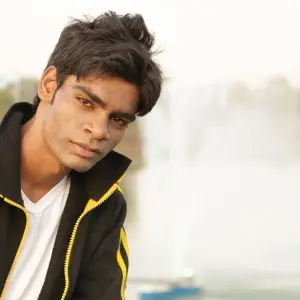 Tu Mujhpe Raham Kr De image